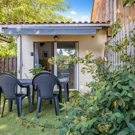 Bleu Nature - Hourtin, Medoc *