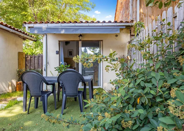 Bleu Nature - Hourtin, Medoc *